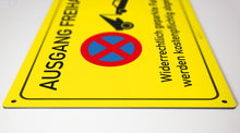 Laden Sie das Bild in den Galerie-Viewer, Ausgang freihalten - Schild - gelb - 4 mm Alu Verbundplatte