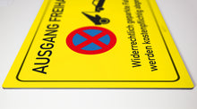 Laden Sie das Bild in den Galerie-Viewer, Ausgang freihalten - Schild - gelb - 4 mm Alu Verbundplatte