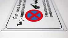 Laden Sie das Bild in den Galerie-Viewer, Ein- und Ausfahrt freihalten - parken verboten - Schild -  4 mm Alu Verbundplatte