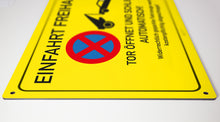 Laden Sie das Bild in den Galerie-Viewer, Einfahrt freihalten - Automatik Tor - Schild - Gelb - 4 mm Alu Verbundplatte