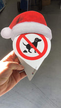 Laden Sie das Bild in den Galerie-Viewer, 2 Stk. Schilder - Hier ist kein Hundeklo - weihnachtlich - 4 mm Alu Verbundplatte