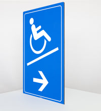 Laden Sie das Bild in den Galerie-Viewer, Rollstuhl Rampe rechts - Schild - Hochformat - blau - 4 mm Alu Verbundplatte